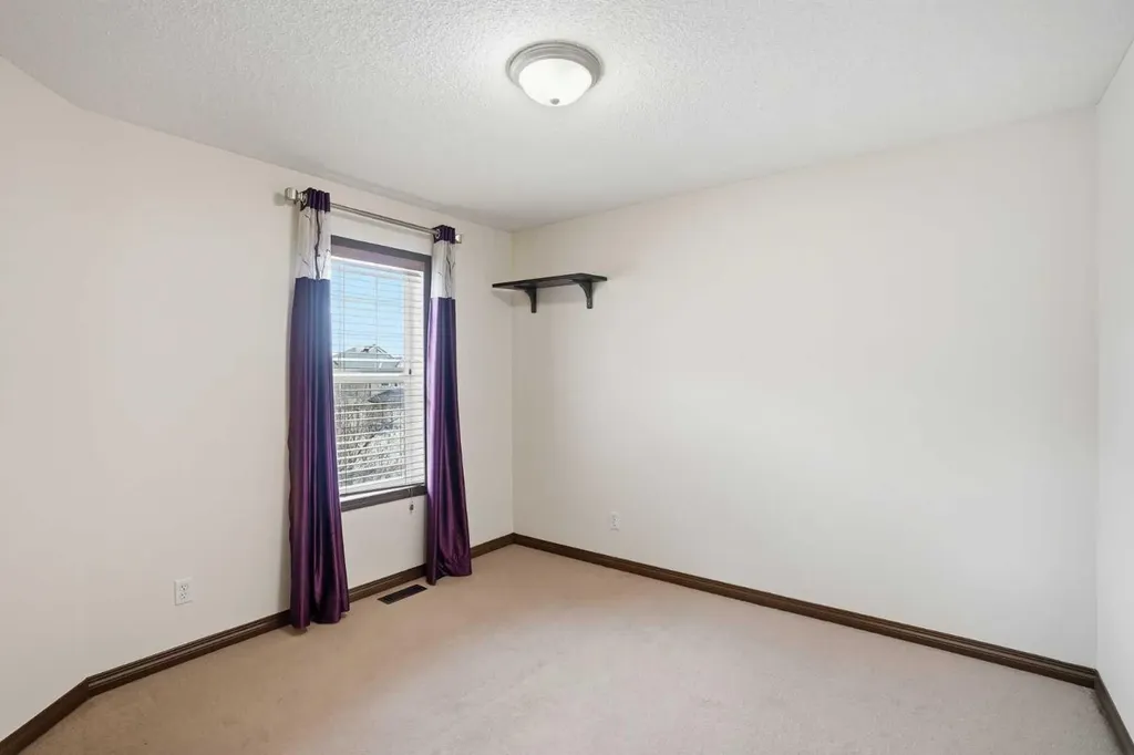 6 Springborough Green SW Calgary AB T3H5M6