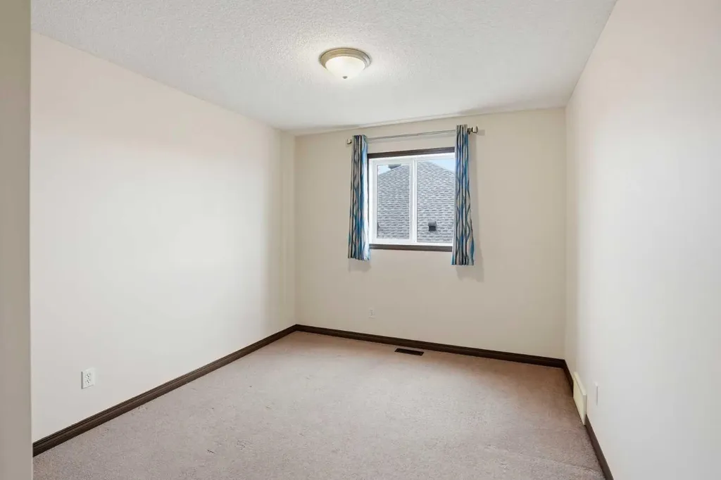 6 Springborough Green SW Calgary AB T3H5M6