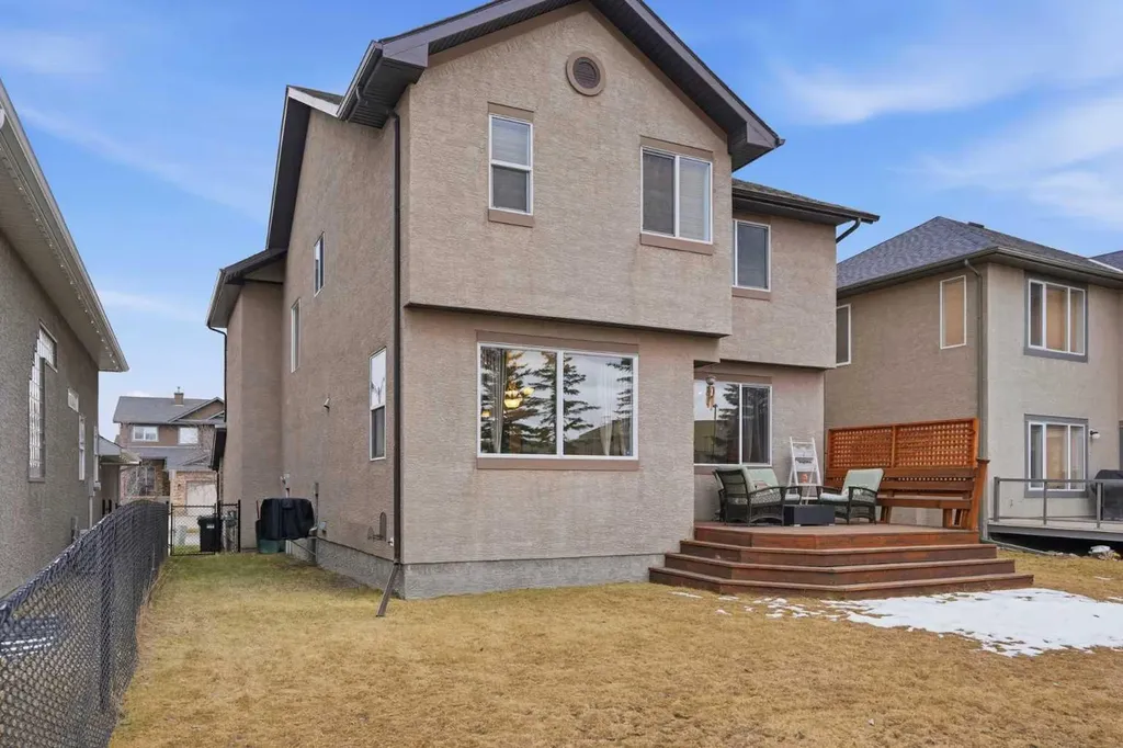 6 Springborough Green SW Calgary AB T3H5M6