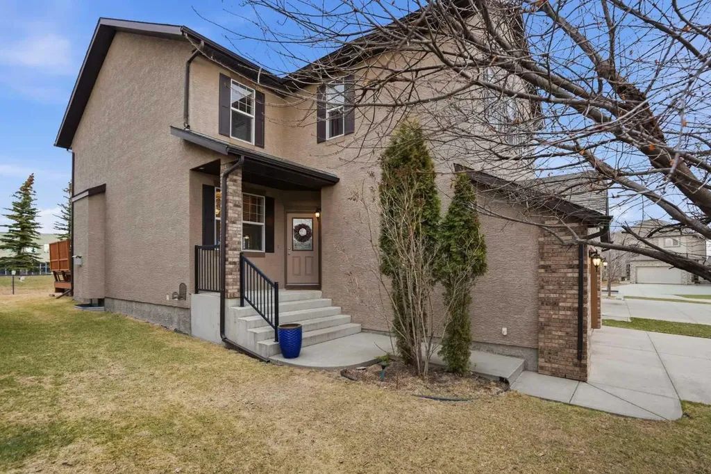 6 Springborough Green SW Calgary AB T3H5M6