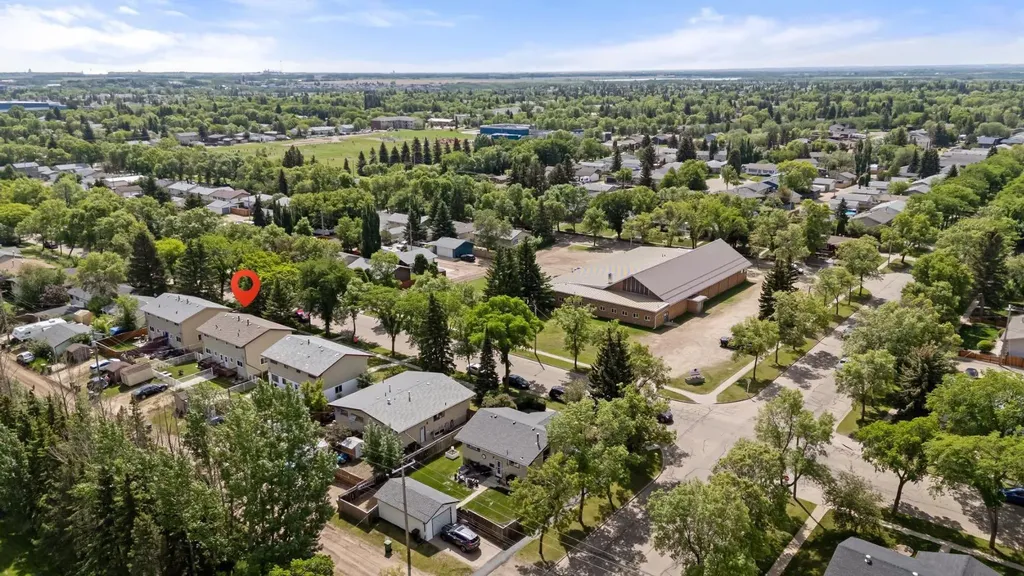 6404B 45 Avenue Camrose AB T4V 0C2