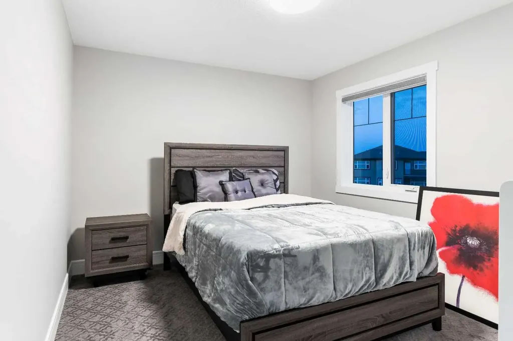 876 East Lakeview Road Chestermere AB T1X 0W7