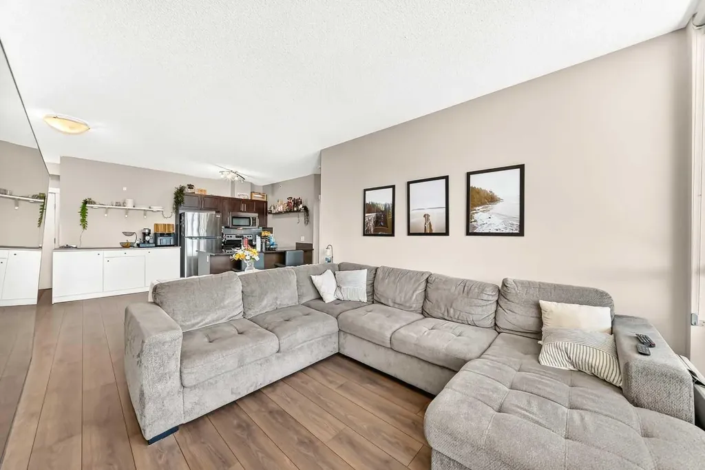 325 3 Street SE Calgary AB T2G0T9