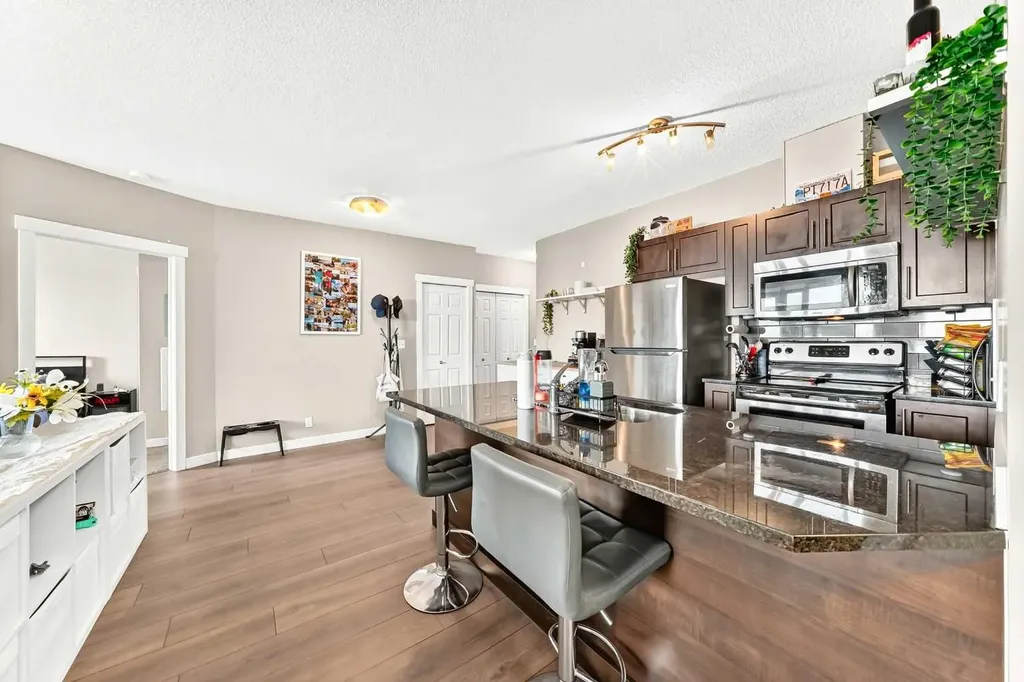 325 3 Street SE Calgary AB T2G0T9