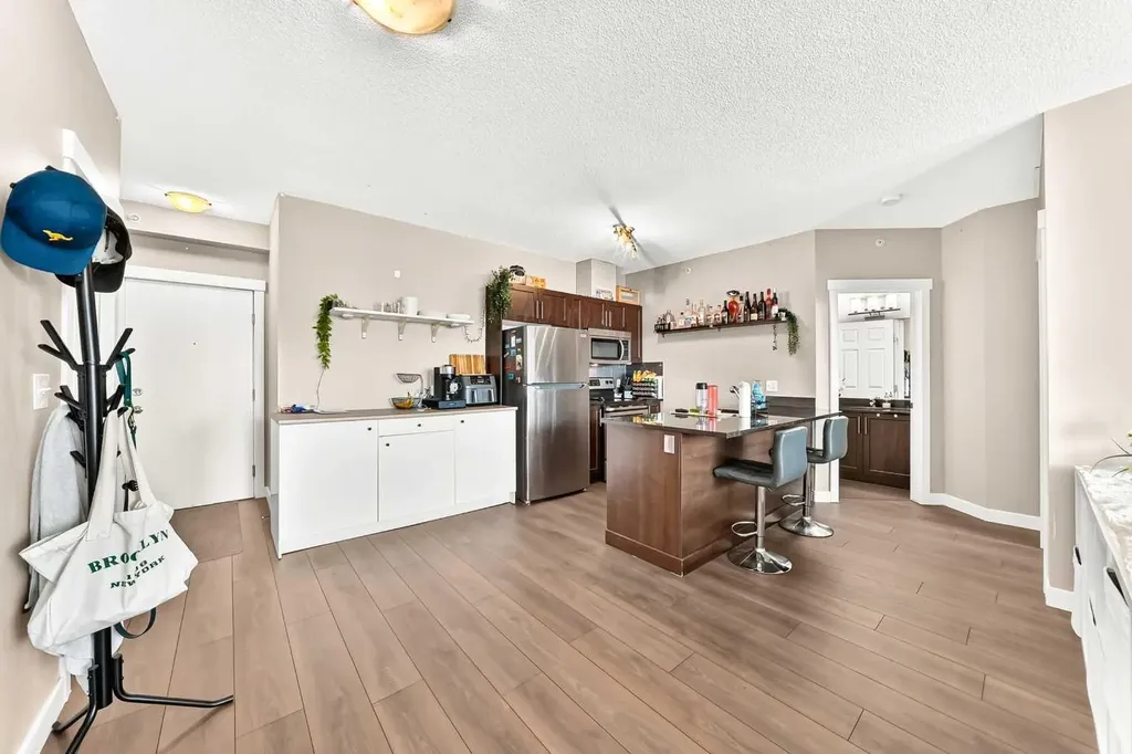 325 3 Street SE Calgary AB T2G0T9