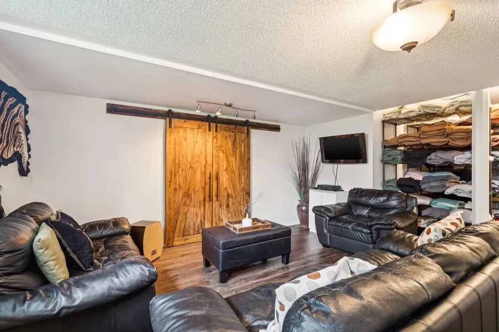 31 Many Horses Drive Rural Rocky View County AB T3Z1A2
