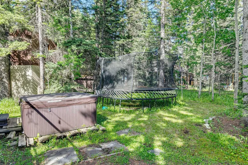 31 Many Horses Drive Rural Rocky View County AB T3Z1A2