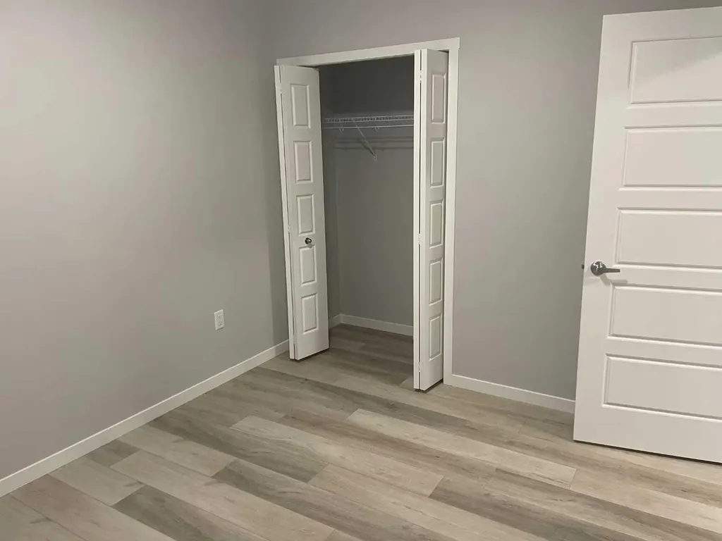 40 Carrington Plaza NW Calgary AB T3P 1X7
