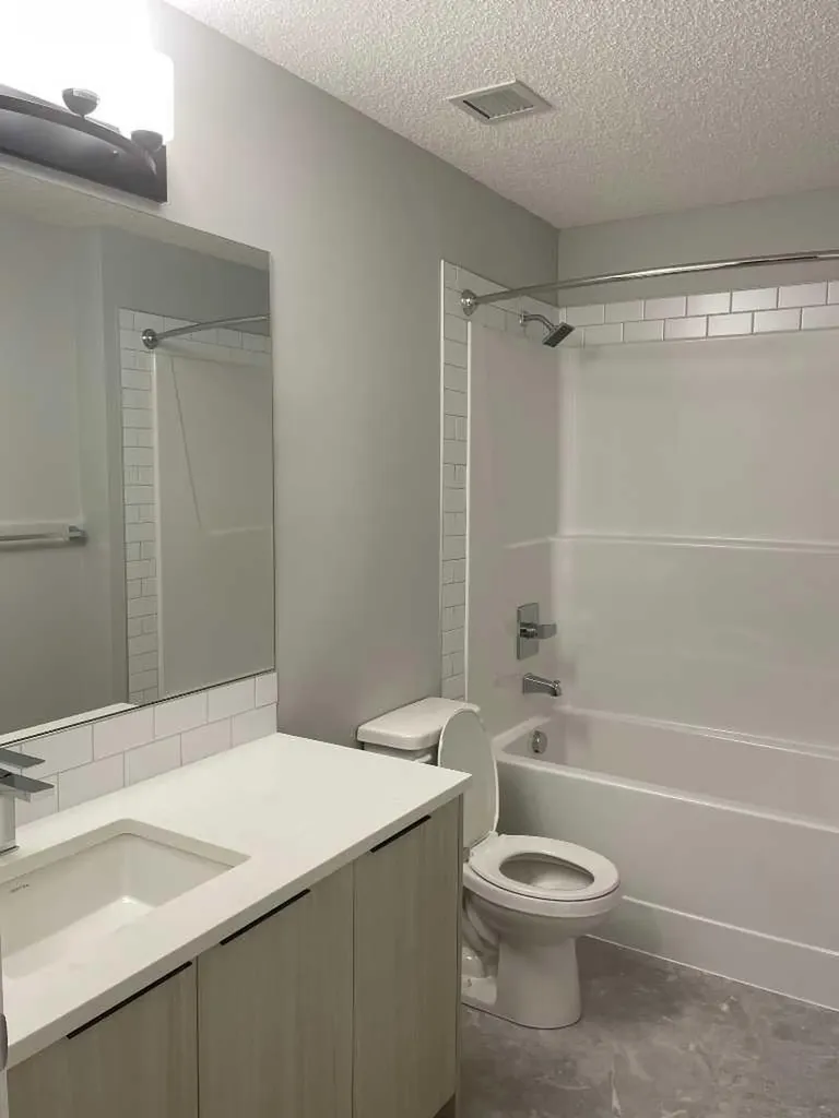 40 Carrington Plaza NW Calgary AB T3P 1X7