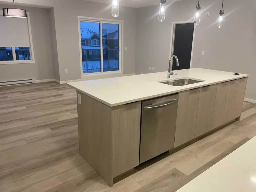 40 Carrington Plaza NW Calgary AB T3P 1X7