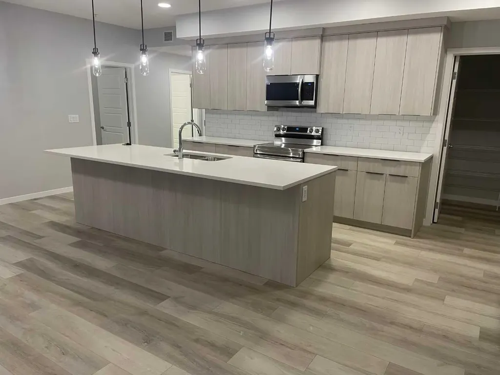40 Carrington Plaza NW Calgary AB T3P 1X7