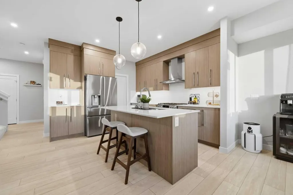 163 Dawson Wharf Rise Mount Chestermere AB t1x2x3