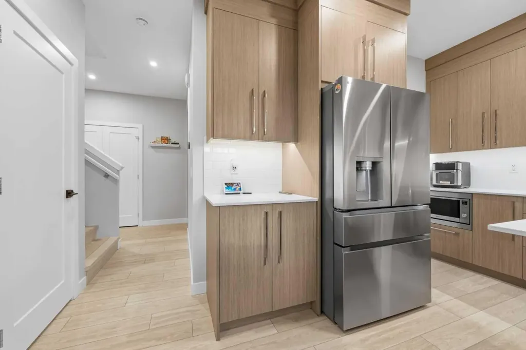 163 Dawson Wharf Rise Mount Chestermere AB t1x2x3
