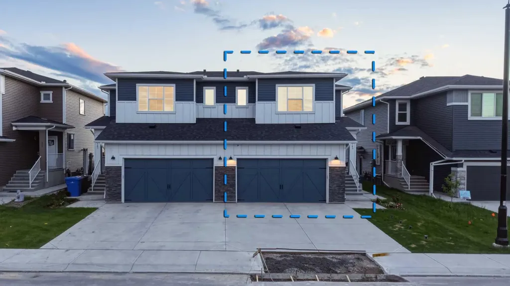 163 Dawson Wharf Rise Mount Chestermere AB t1x2x3