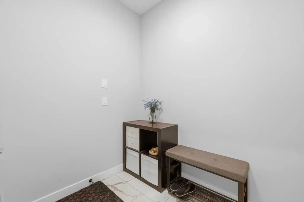 163 Dawson Wharf Rise Mount Chestermere AB t1x2x3