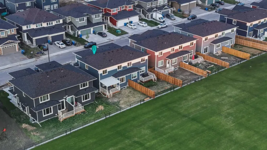 163 Dawson Wharf Rise Mount Chestermere AB t1x2x3