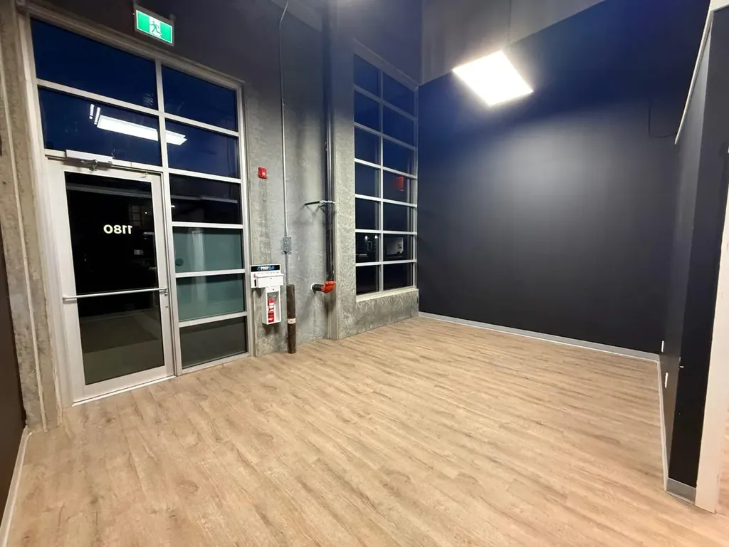 6520 36 Street NE Calgary AB T3J 2L3