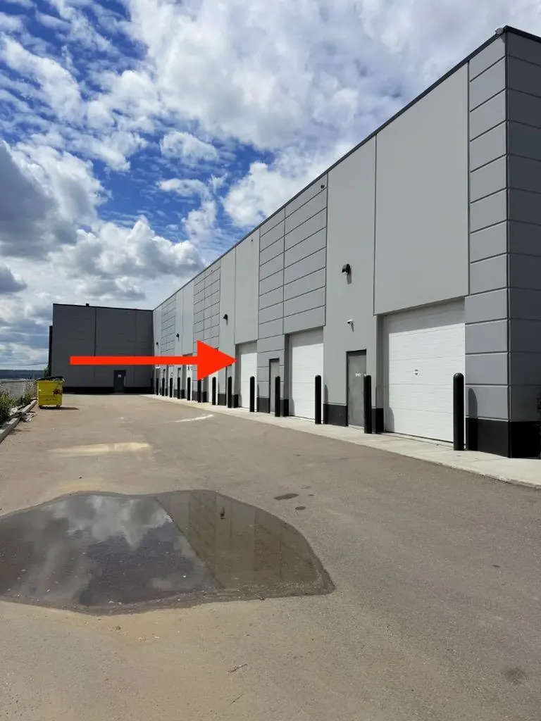 6520 36 Street NE Calgary AB T3J 2L3