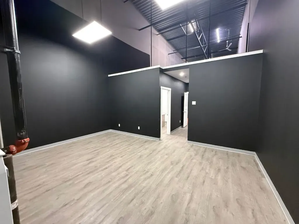 6520 36 Street NE Calgary AB T3J 2L3