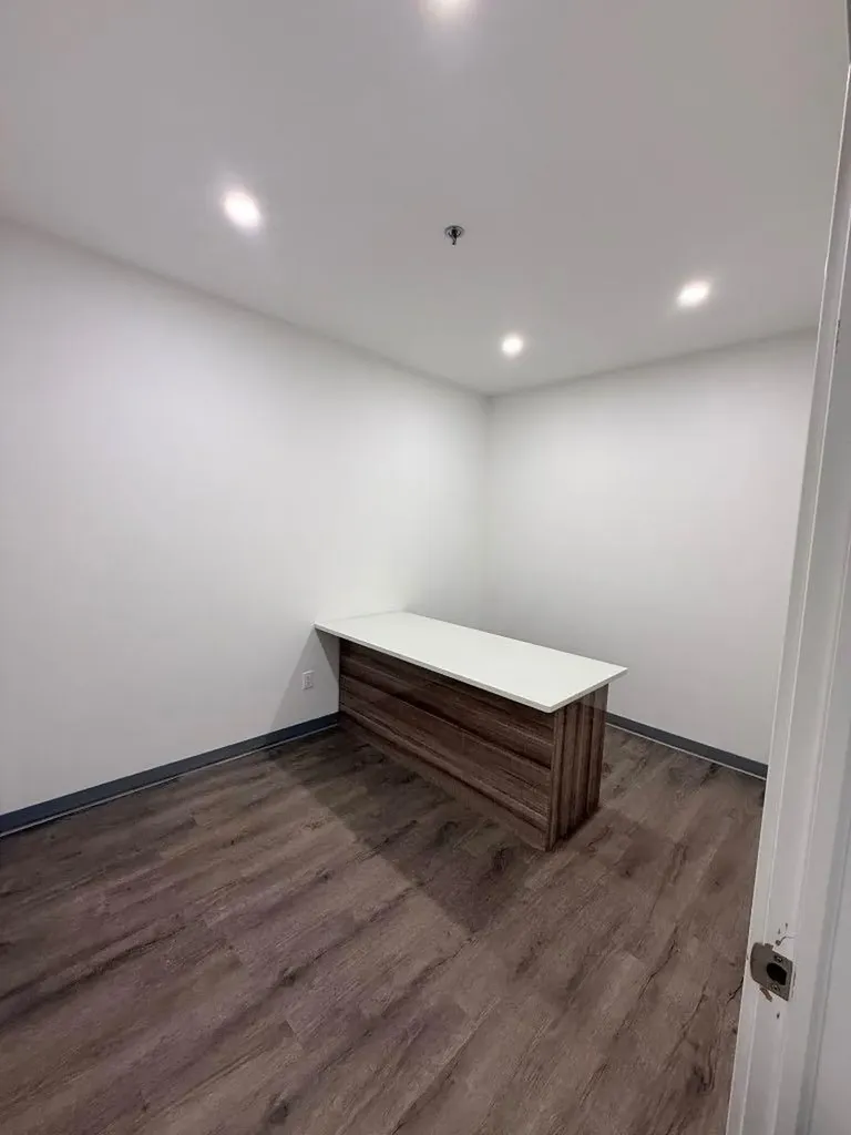 6520 36 Street NE Calgary AB T3J 2L3