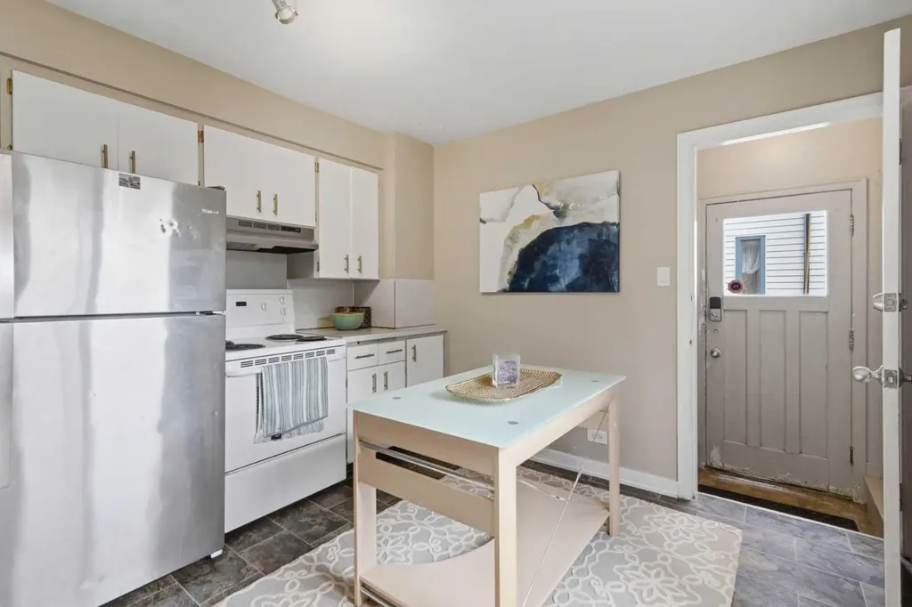 3711 Centre B Street NW Calgary AB T2K 0W1