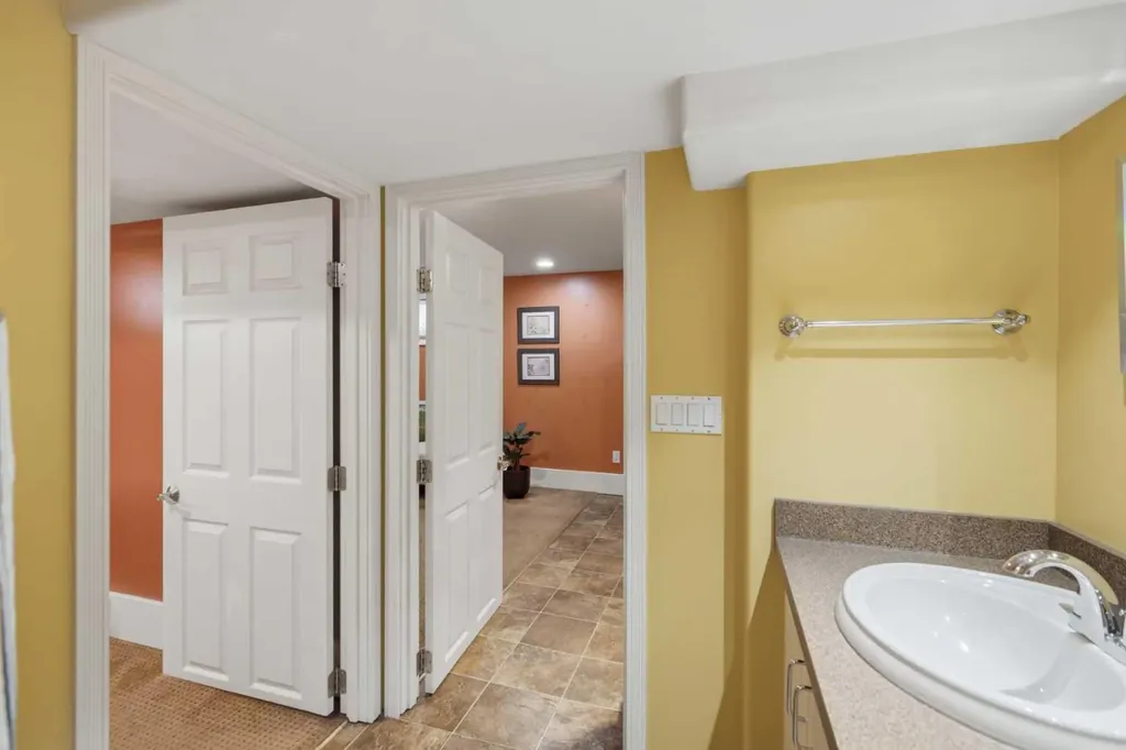 3711 Centre B Street NW Calgary AB T2K 0W1