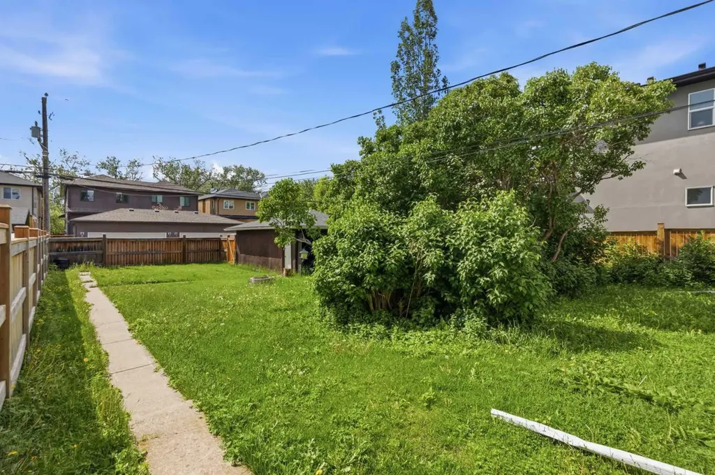 3711 Centre B Street NW Calgary AB T2K 0W1