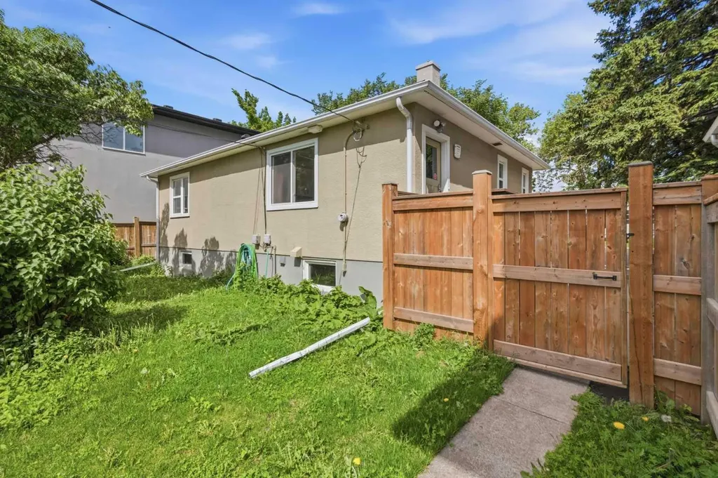 3711 Centre B Street NW Calgary AB T2K 0W1