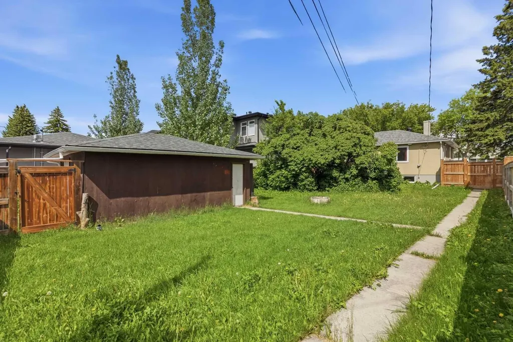 3711 Centre B Street NW Calgary AB T2K 0W1
