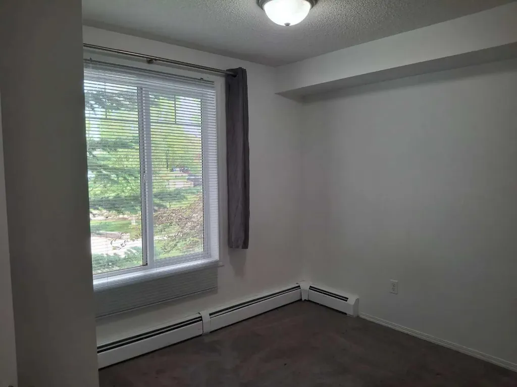 70 Panamount Drive NW Calgary AB T3K 5Z1