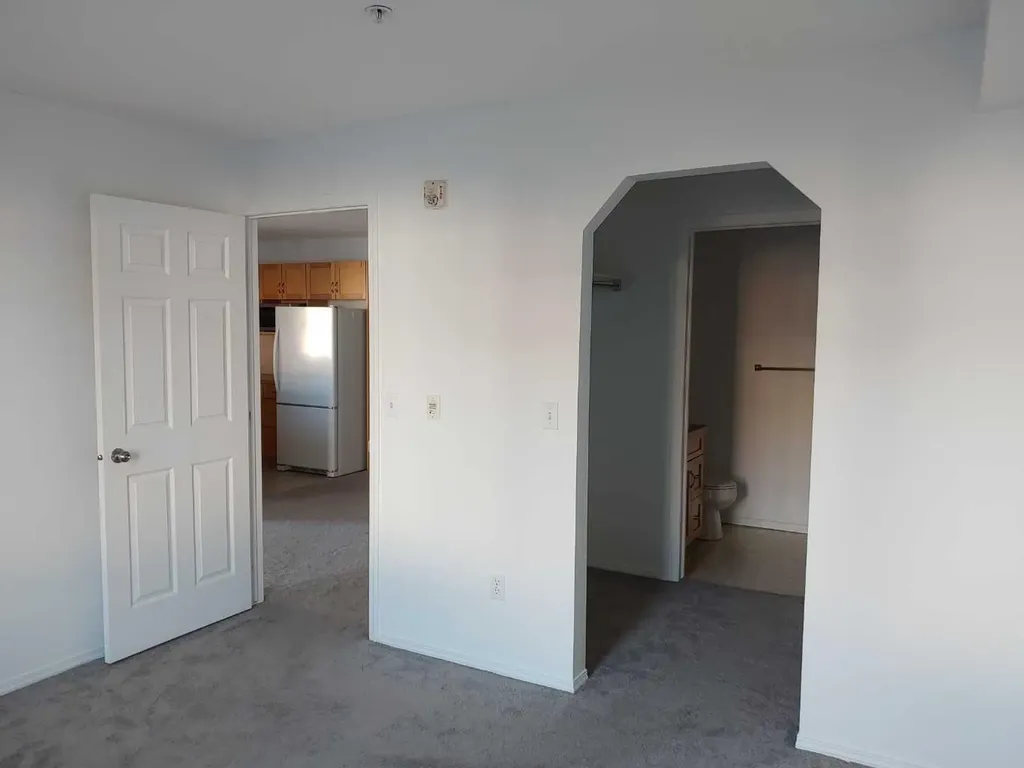 70 Panamount Drive NW Calgary AB T3K 5Z1