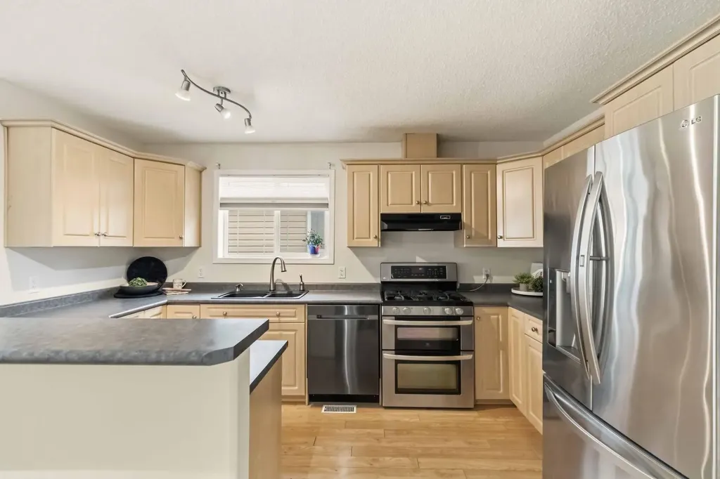 229 Rainbow Creek Drive Fort Mcmurray AB T9K 0G1