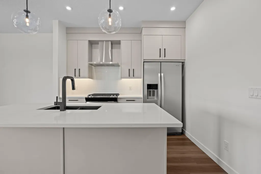 2244 Waterbury Road Chestermere AB T1X 2Y9