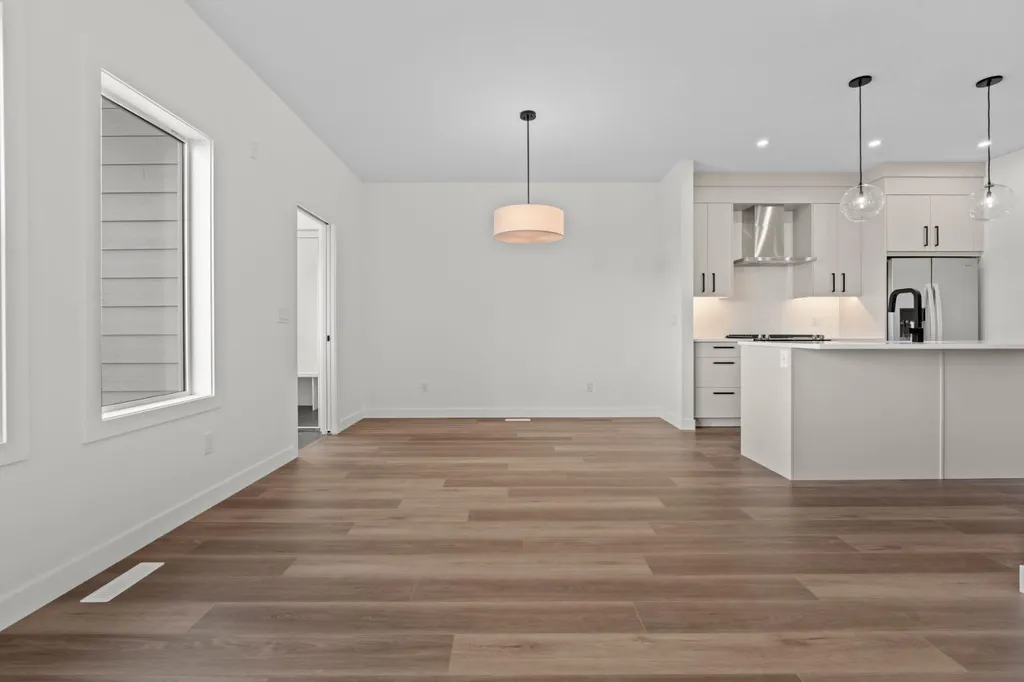 2244 Waterbury Road Chestermere AB T1X 2Y9