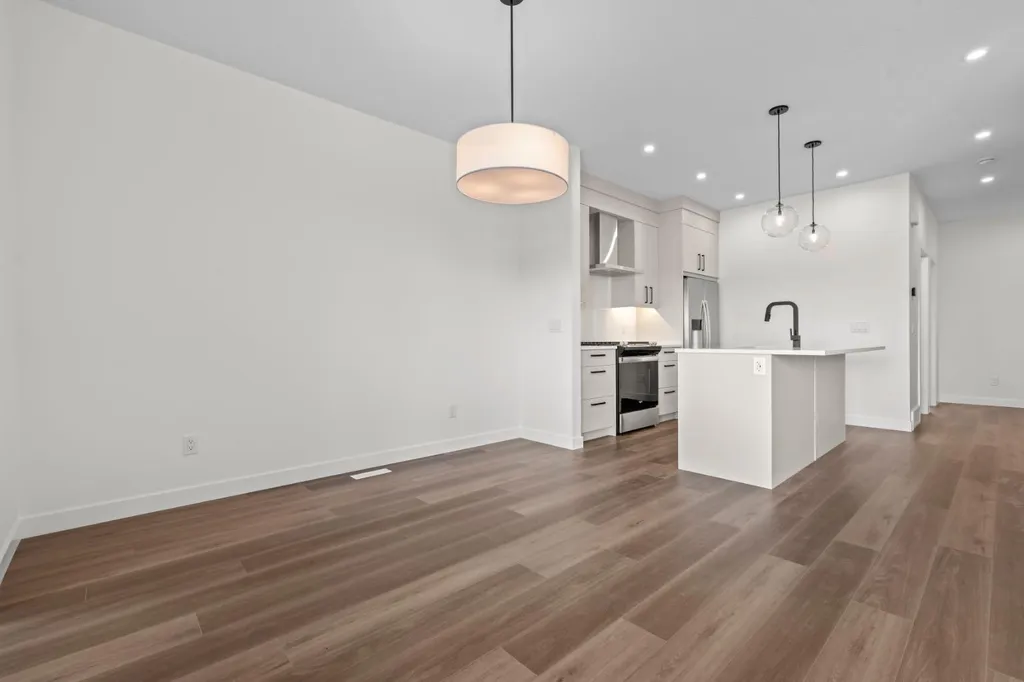 2244 Waterbury Road Chestermere AB T1X 2Y9