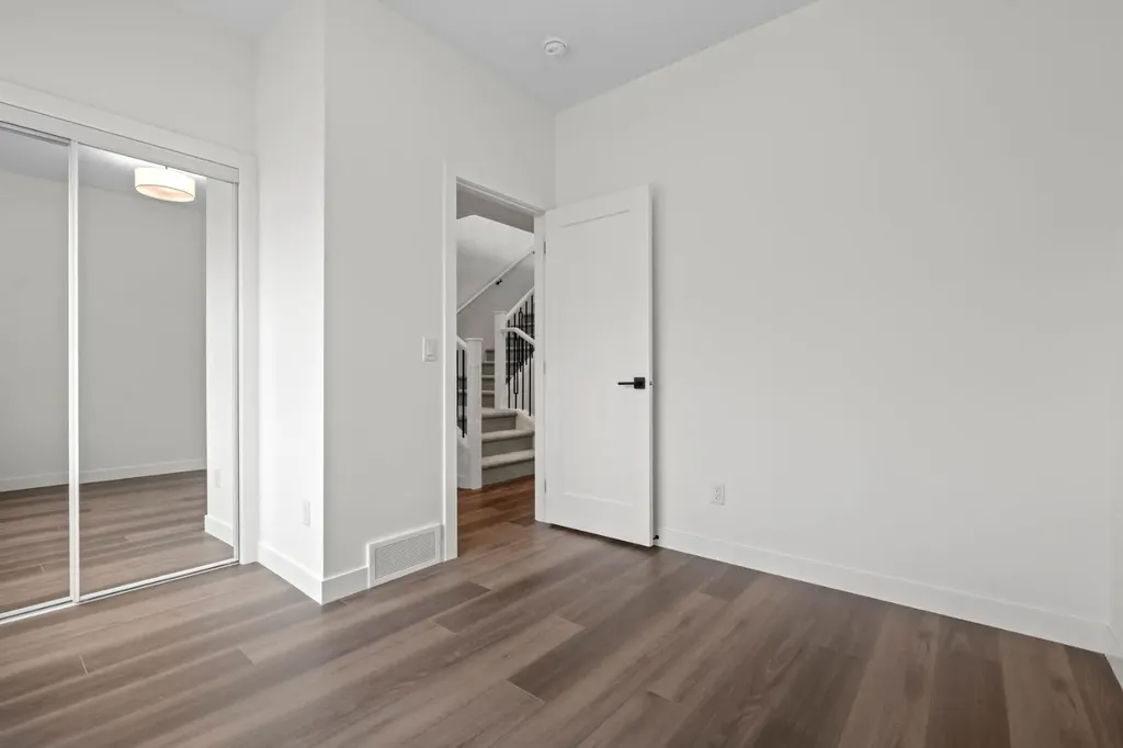 2244 Waterbury Road Chestermere AB T1X 2Y9