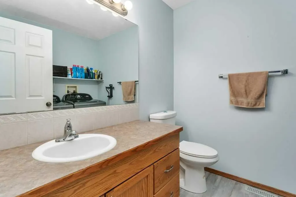 345 Addington Drive Red Deer AB T4R 3H7