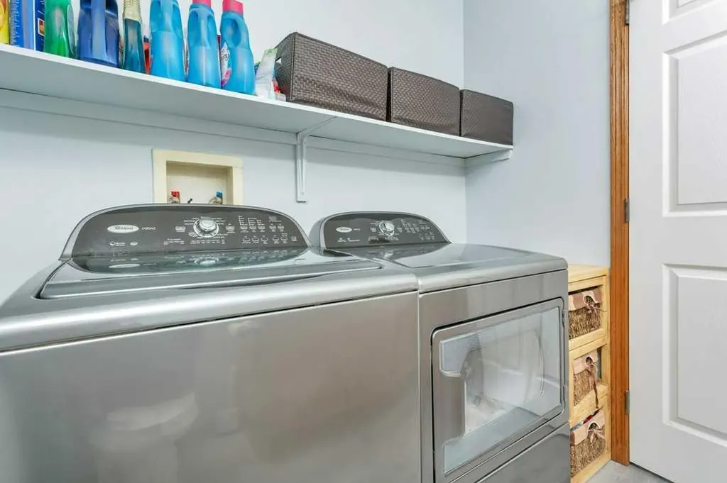 345 Addington Drive Red Deer AB T4R 3H7