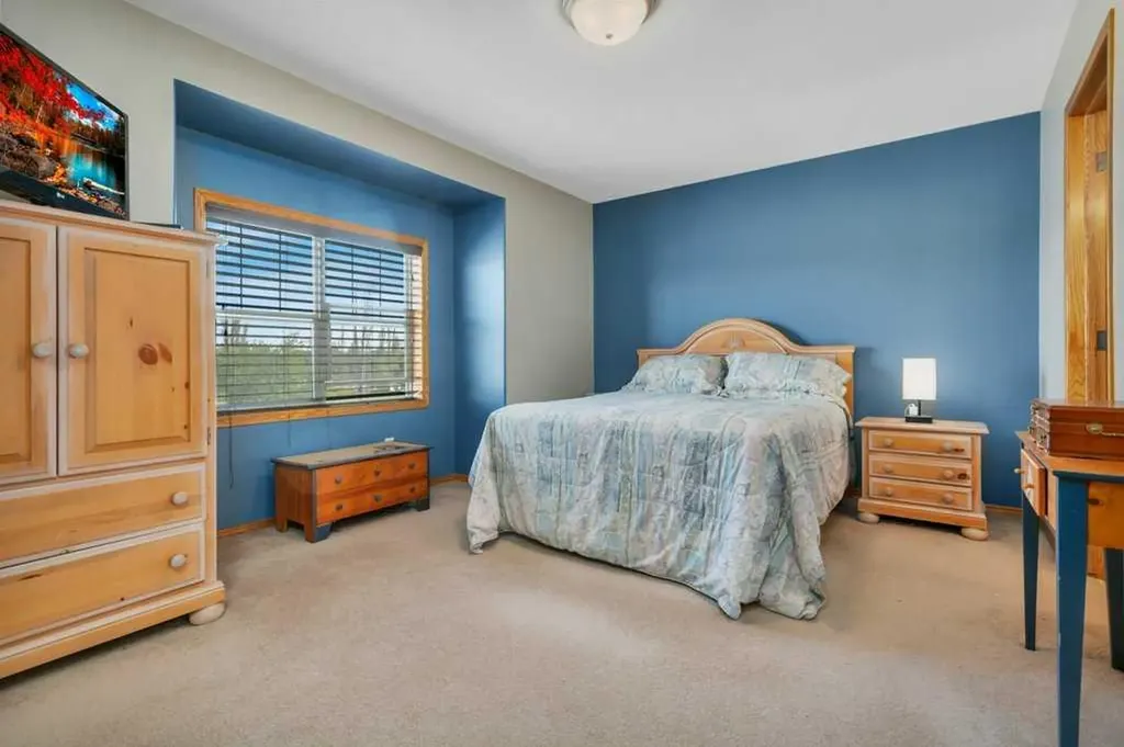 345 Addington Drive Red Deer AB T4R 3H7