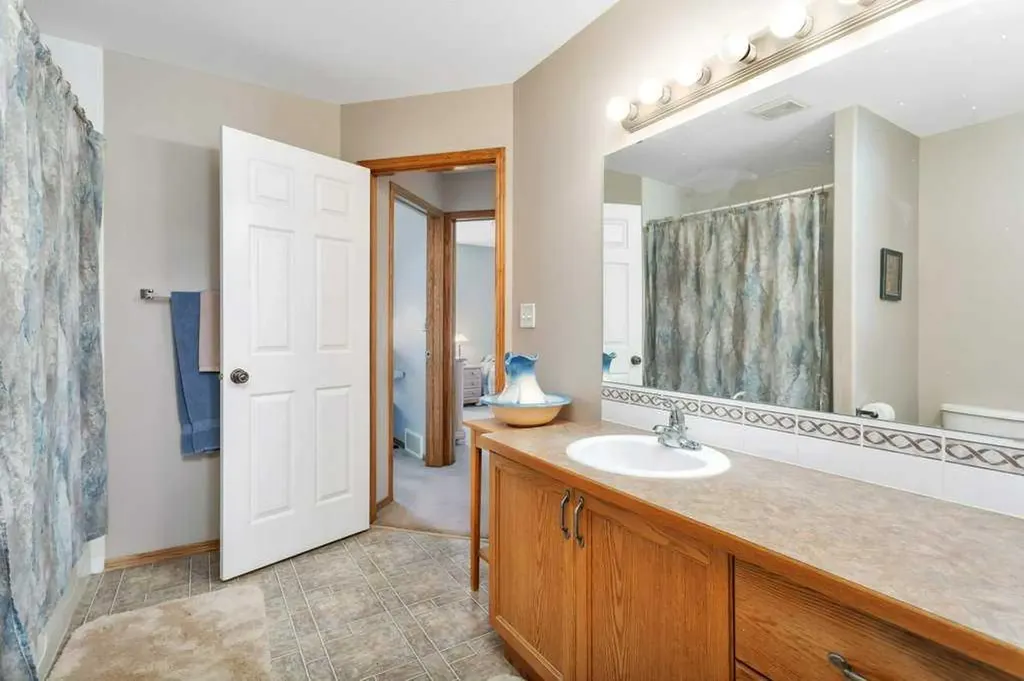 345 Addington Drive Red Deer AB T4R 3H7