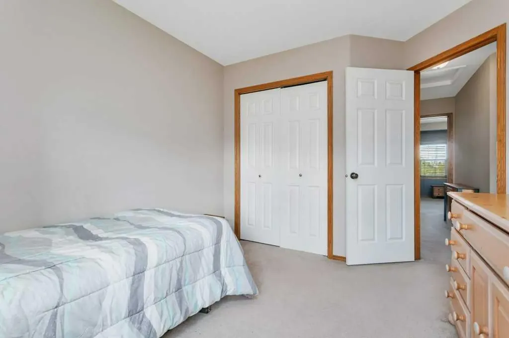 345 Addington Drive Red Deer AB T4R 3H7