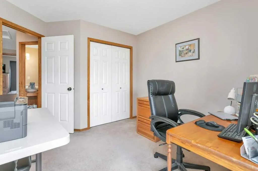 345 Addington Drive Red Deer AB T4R 3H7