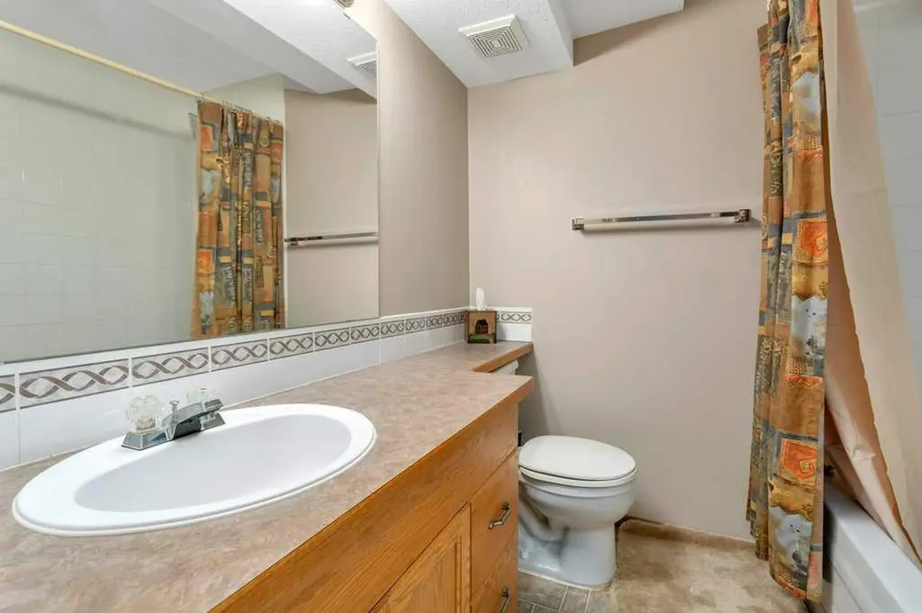 345 Addington Drive Red Deer AB T4R 3H7