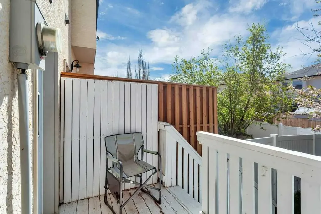 345 Addington Drive Red Deer AB T4R 3H7