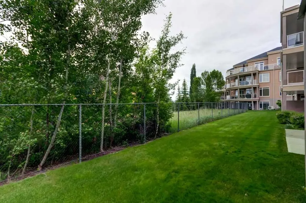 2 Hemlock Crescent SW Calgary AB T3C 2Z1