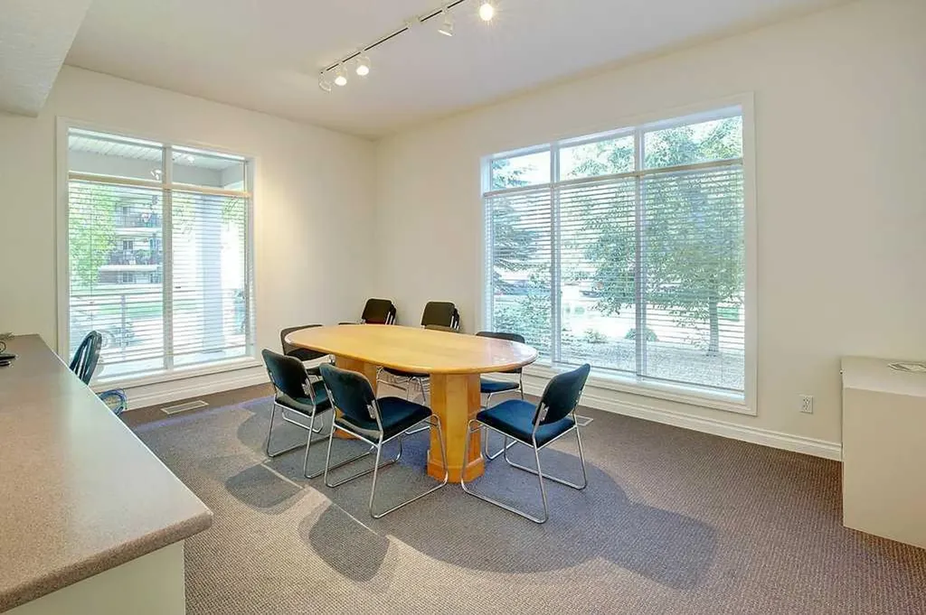 2 Hemlock Crescent SW Calgary AB T3C 2Z1