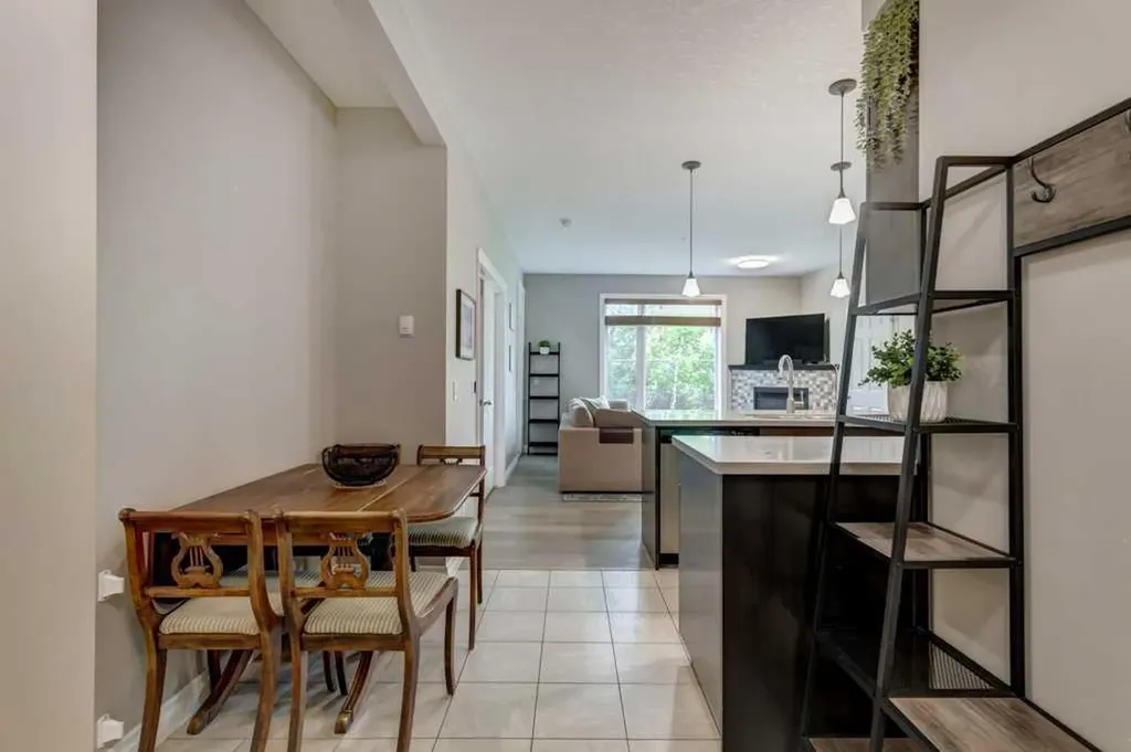 2 Hemlock Crescent SW Calgary AB T3C 2Z1