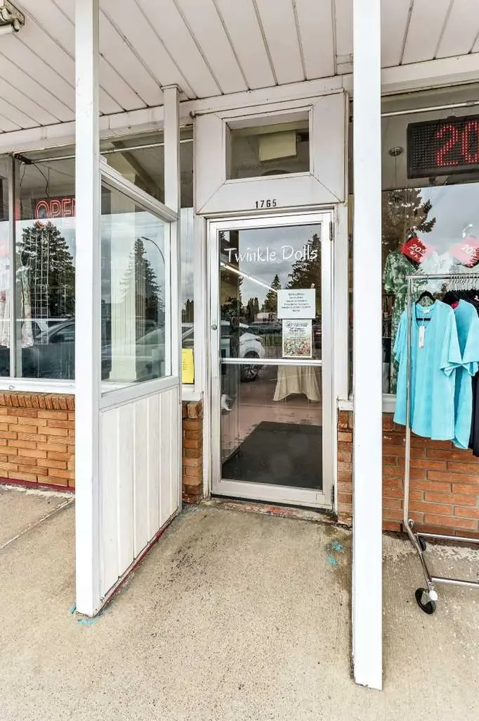 1765 Dunmore Road SE Medicine Hat AB T1A 1Z8