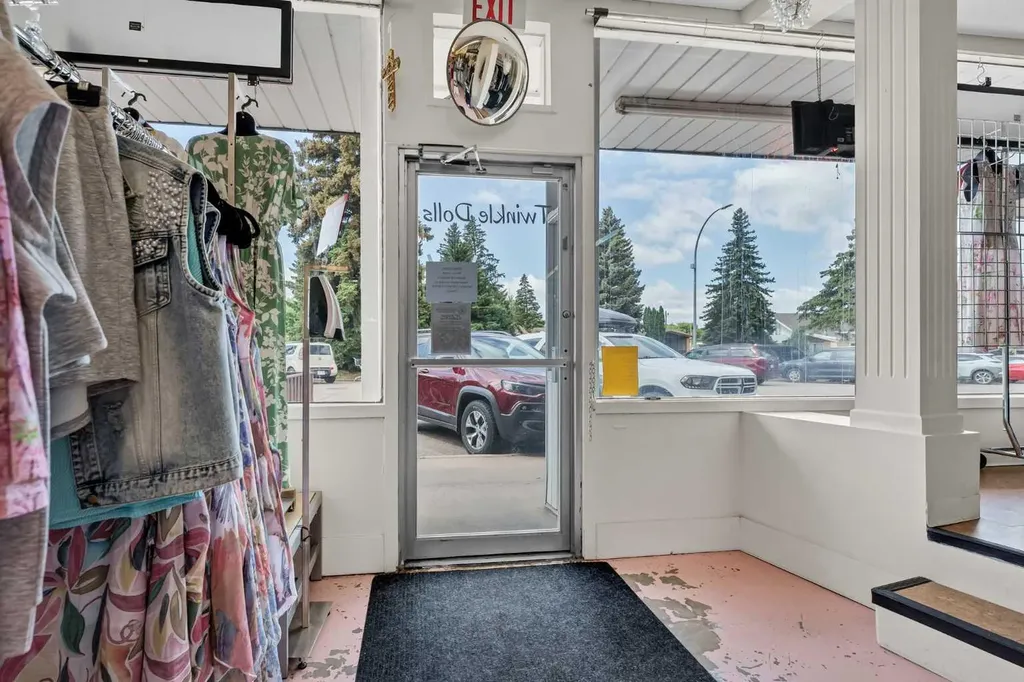 1765 Dunmore Road SE Medicine Hat AB T1A 1Z8