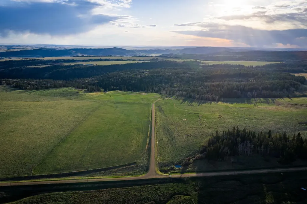 3208 Township Road 75 Rural Cypress County AB T0J1V0